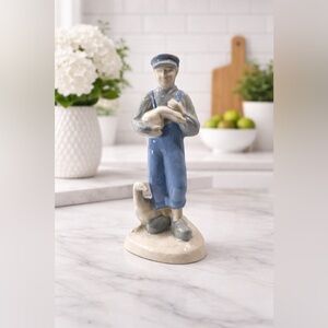 Vintage Holland Mold Blue & White Dutch Boy with Goose Country Living Decor 8.5”